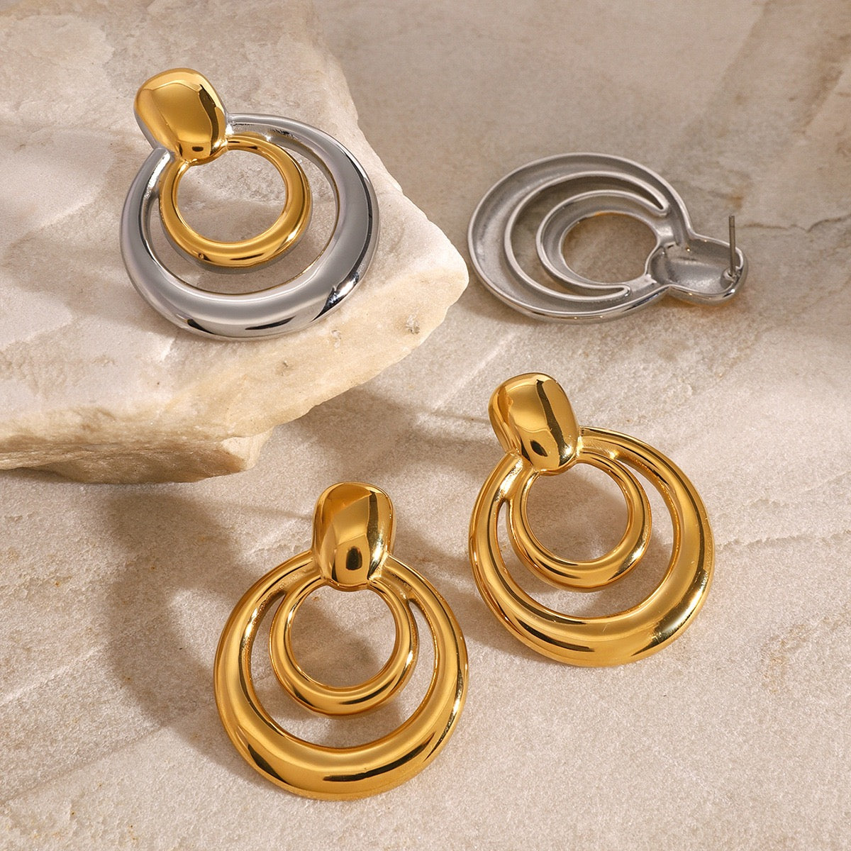Tow tones hoop statement earrings