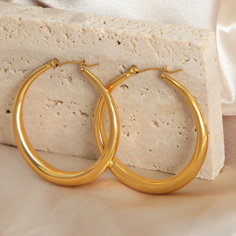 Kito hoop earrings