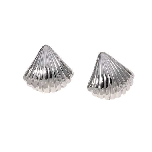 Dainty shell earrings