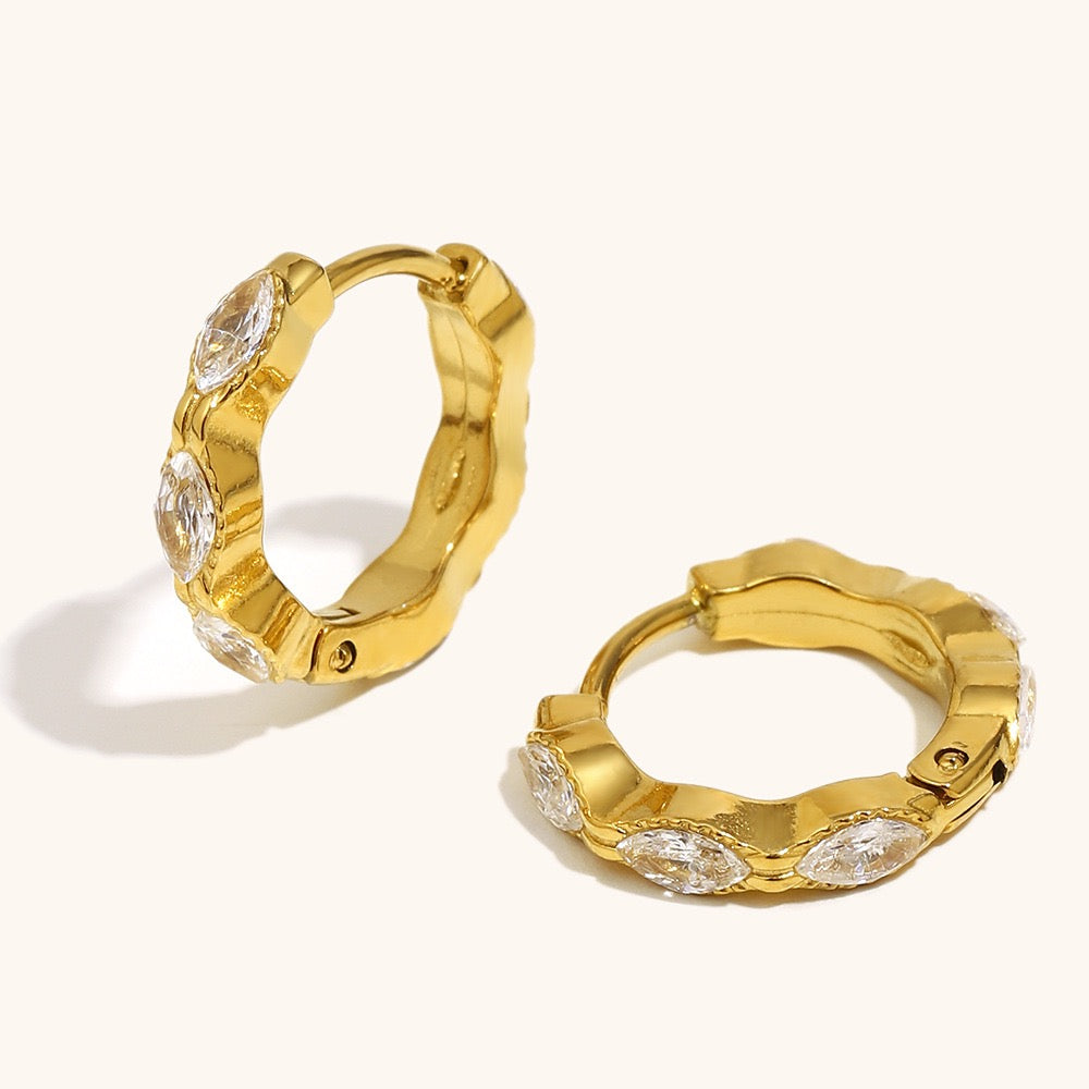 Dainty rock hoops