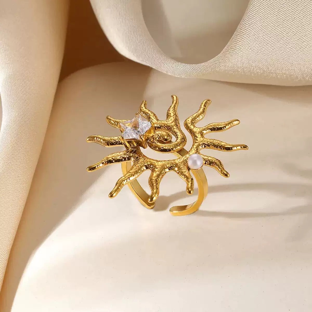 Pearly ocean starfish rings