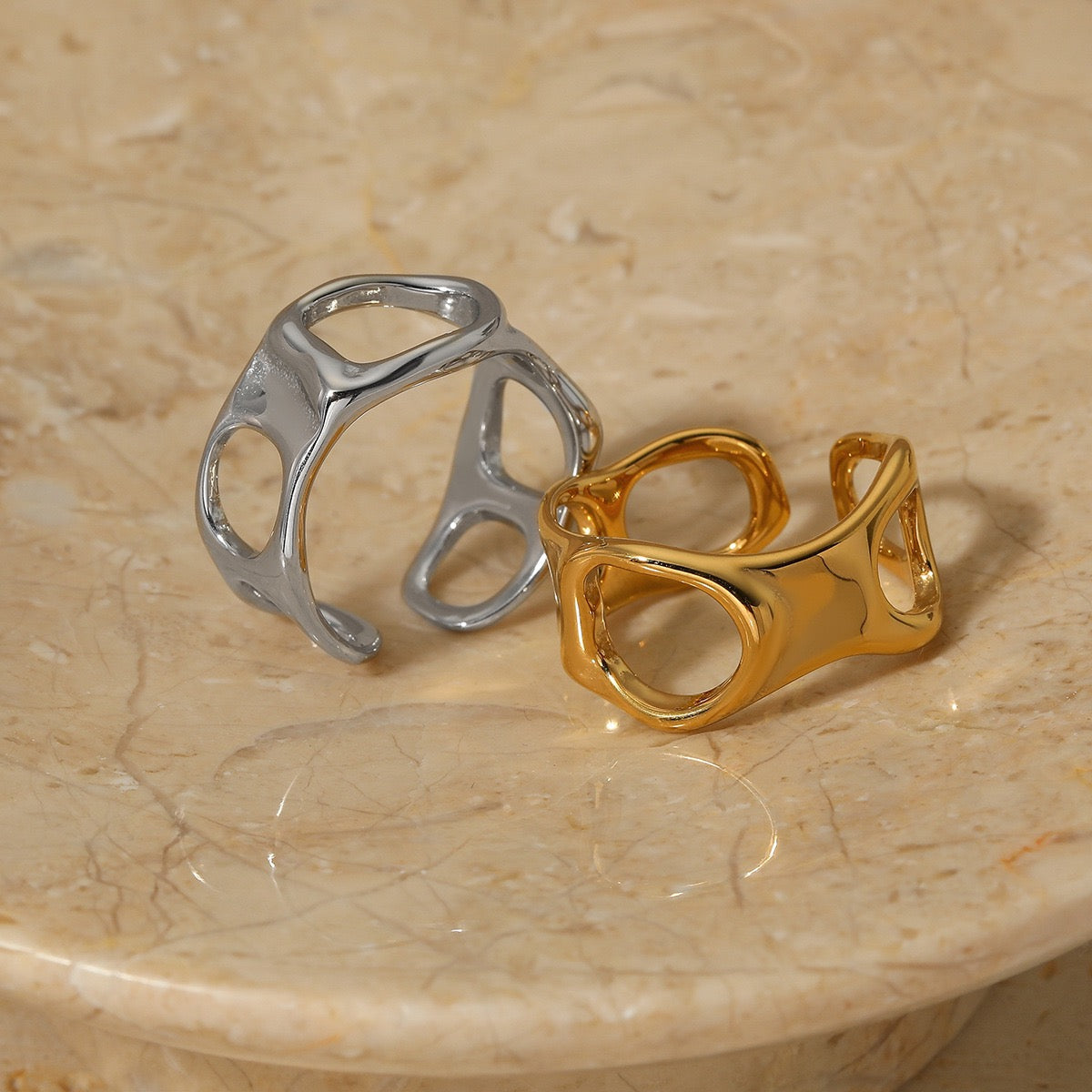 Charles Glasses rings