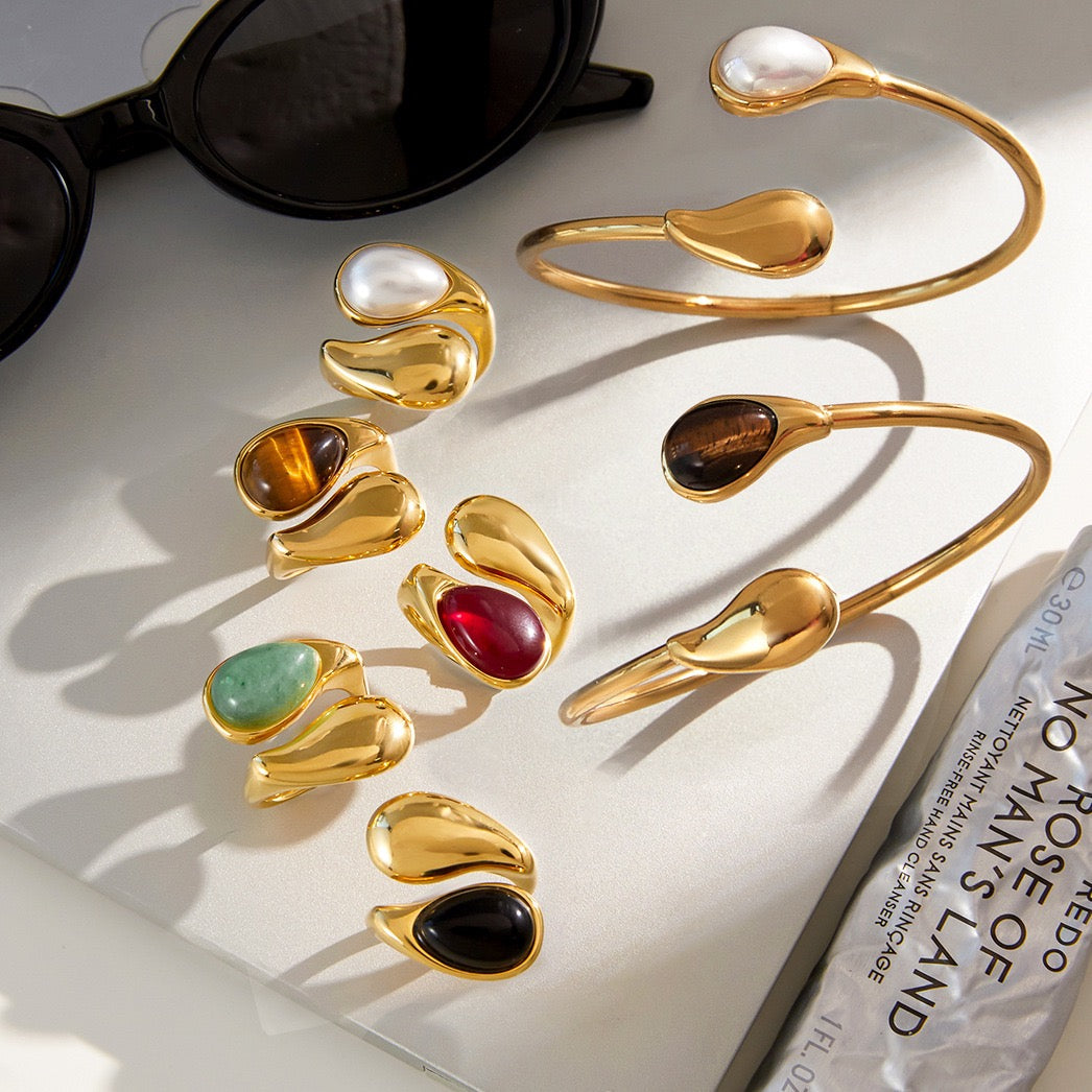 Bulky Belle cross over rings