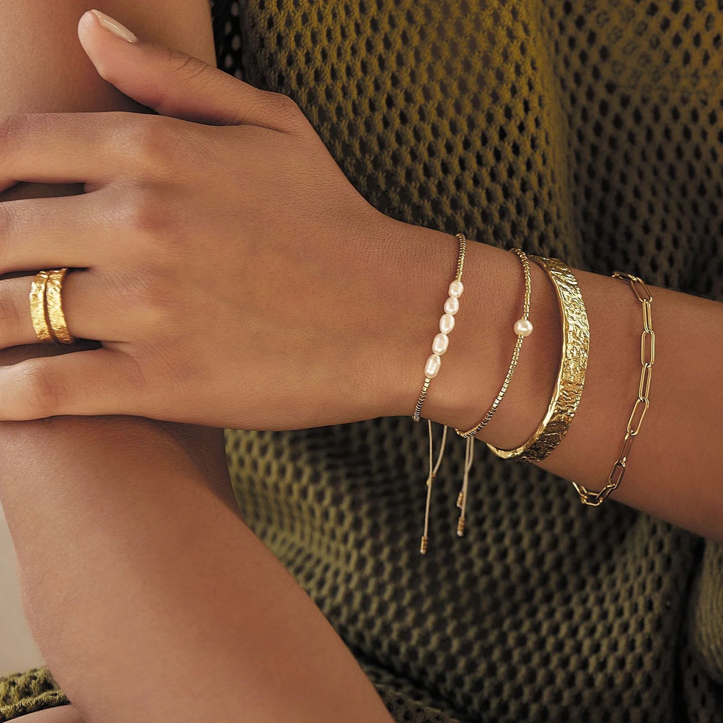 Hammer open bangle