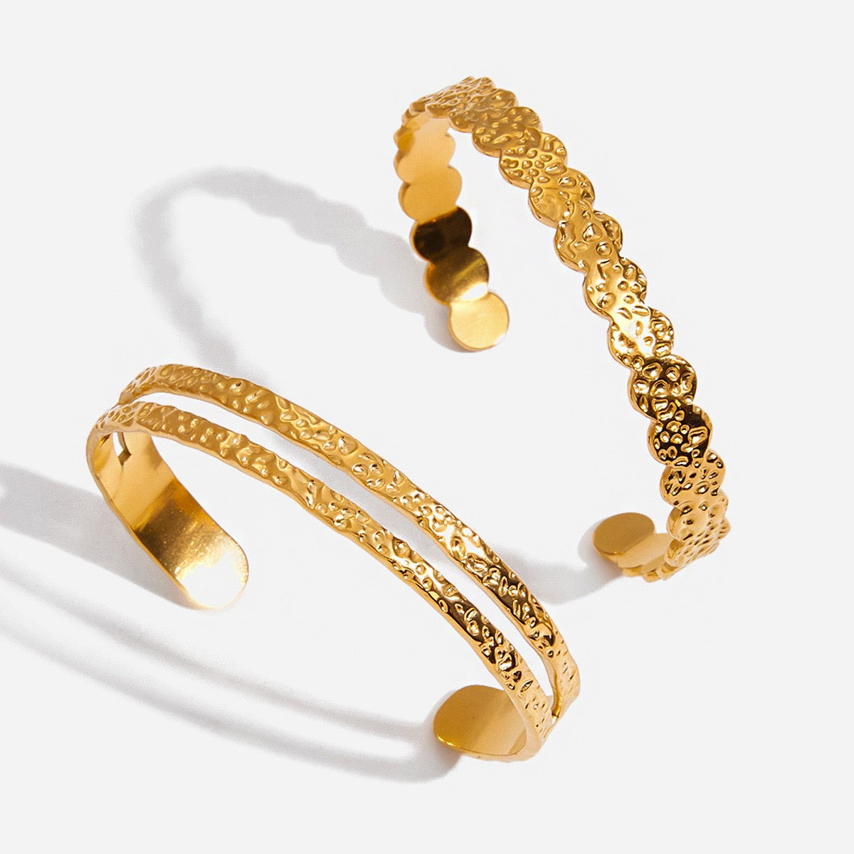 Hammer open bangle