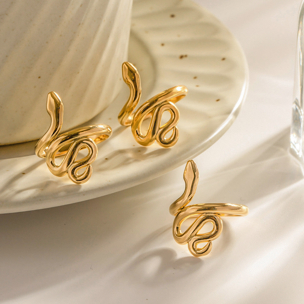 Tim Dainty snake ring