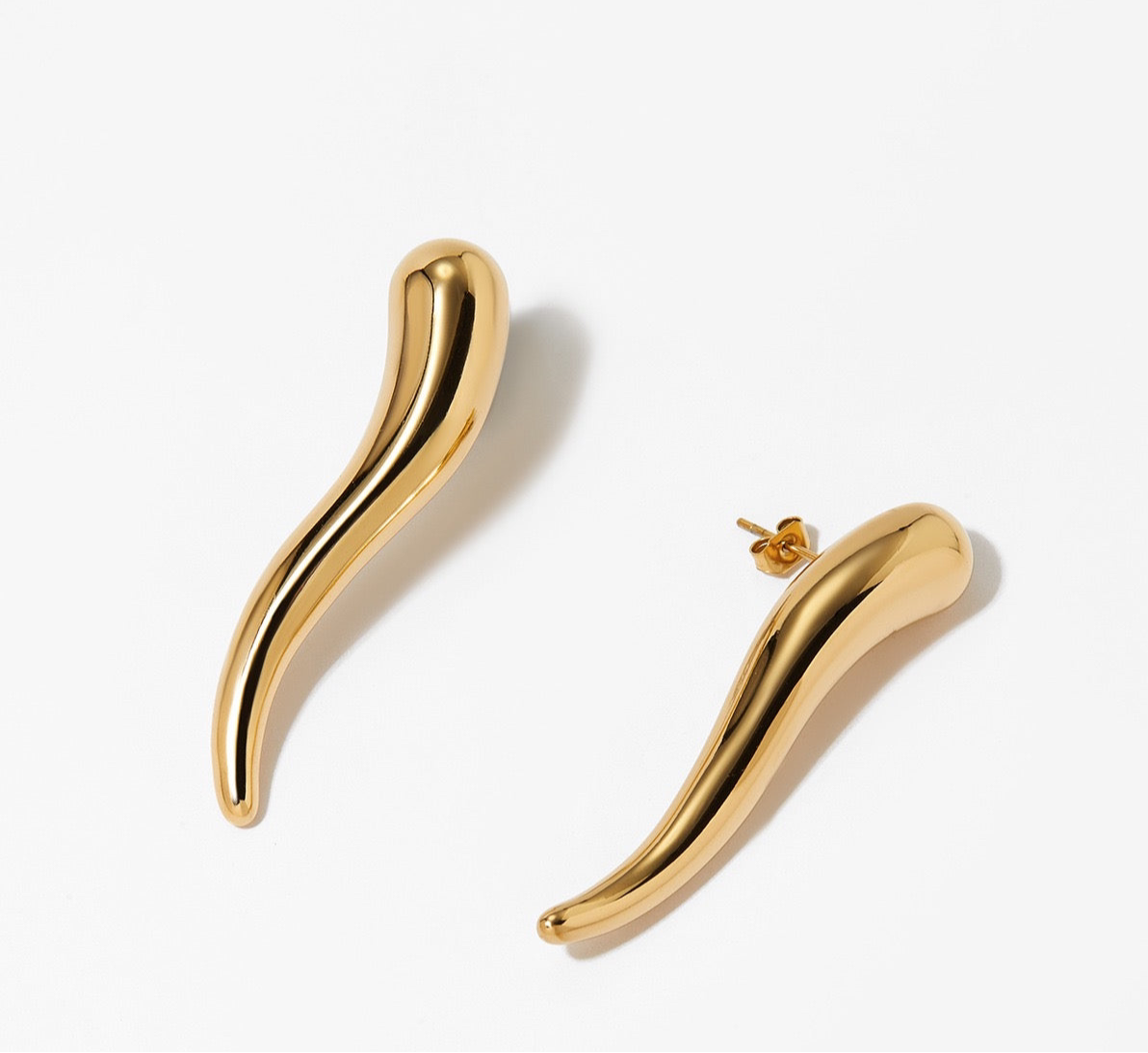 Sia Golden chilli earrings