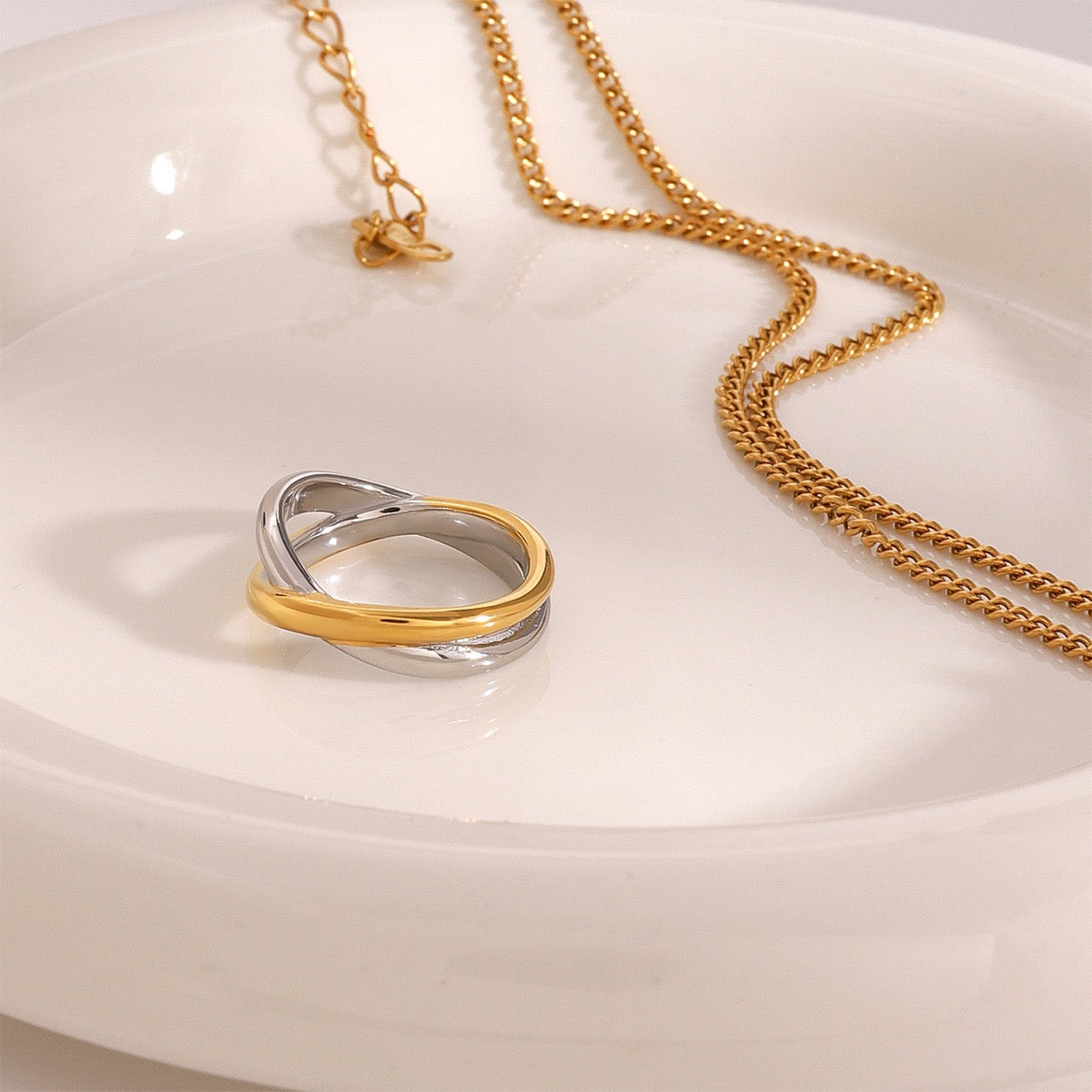 Two tones mix rings