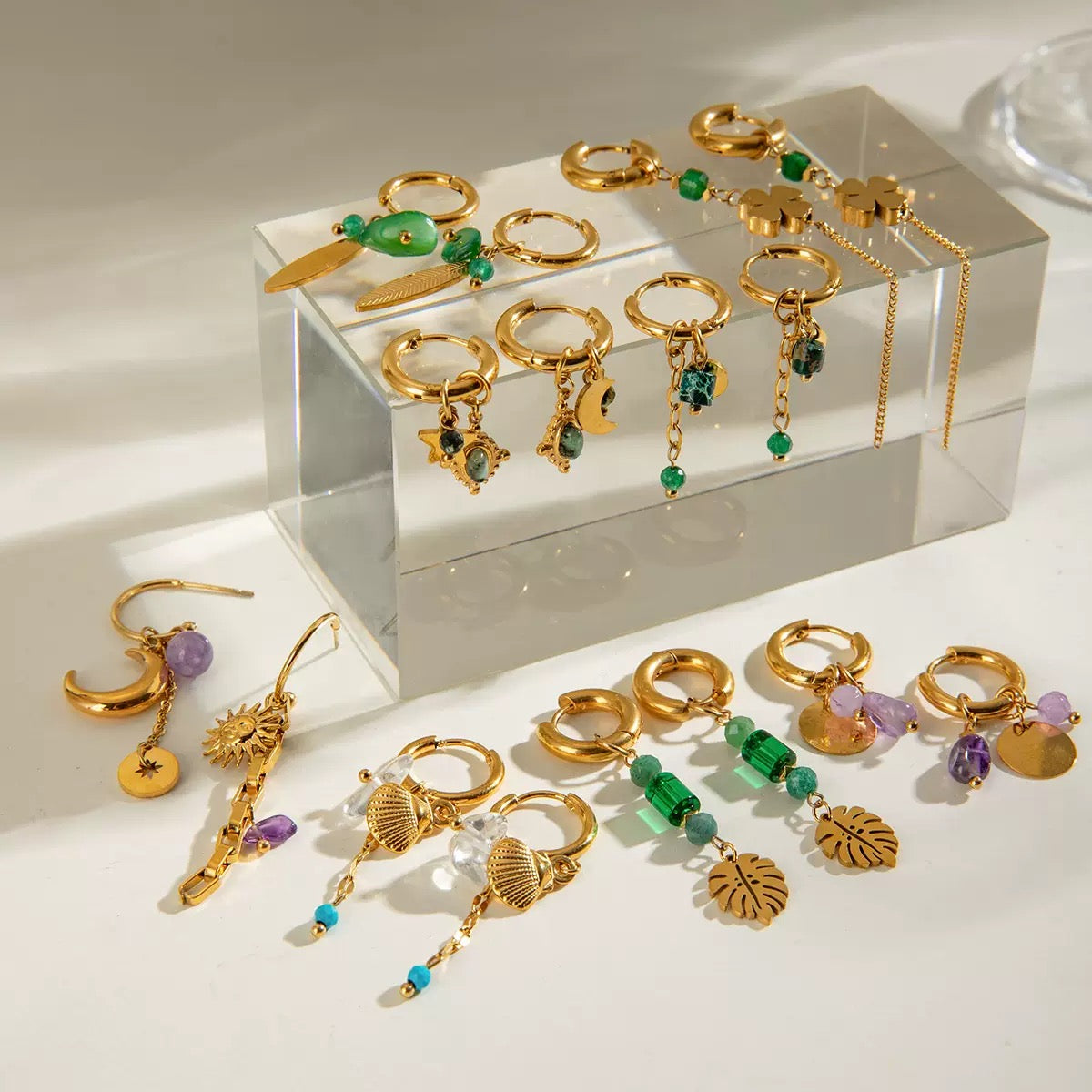 Green stones earrings