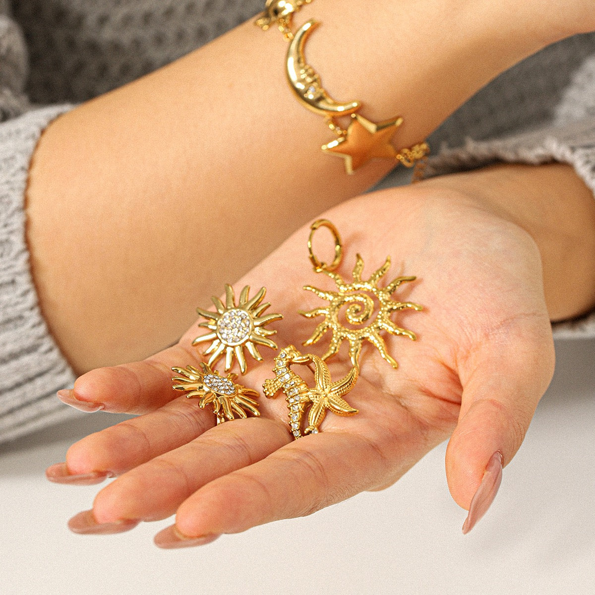 Sun earrings collection
