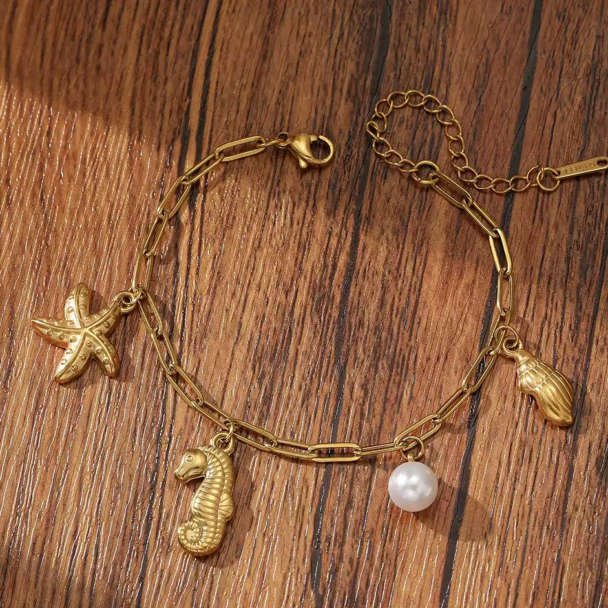 Seahorse and turtle charm shell bracelet