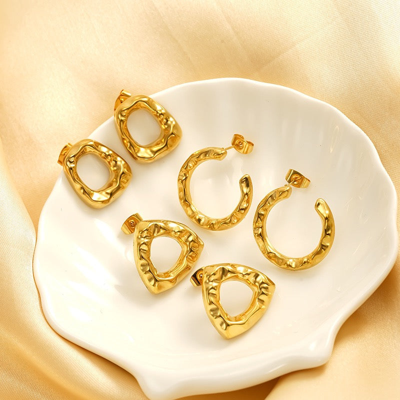 Oval hoops earrings