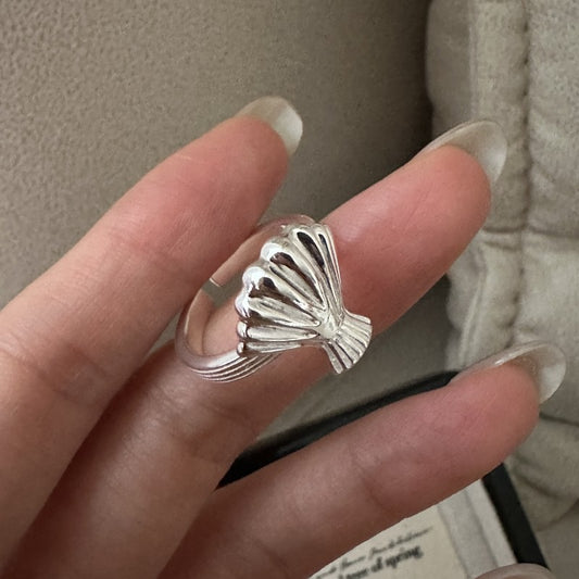 Shell sterling silver ring