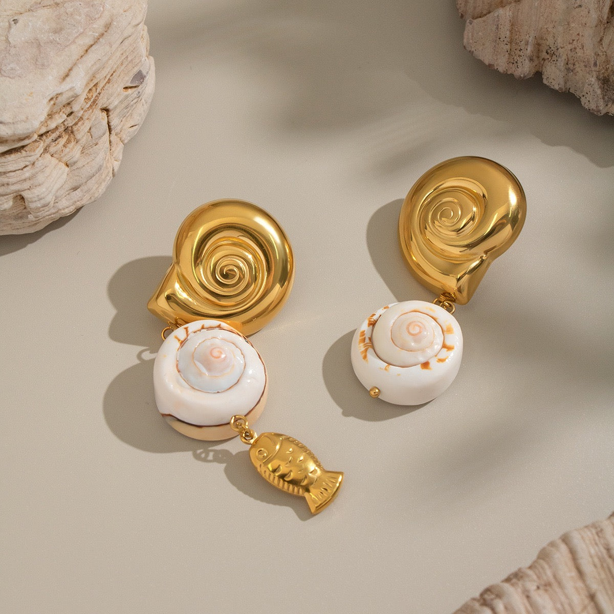 Swirl shell earrings