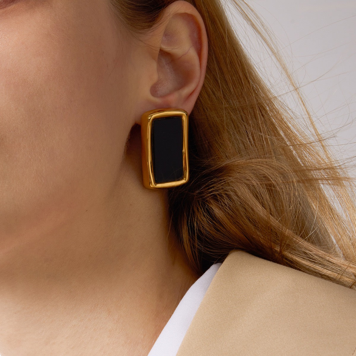 Big rock studs earrings
