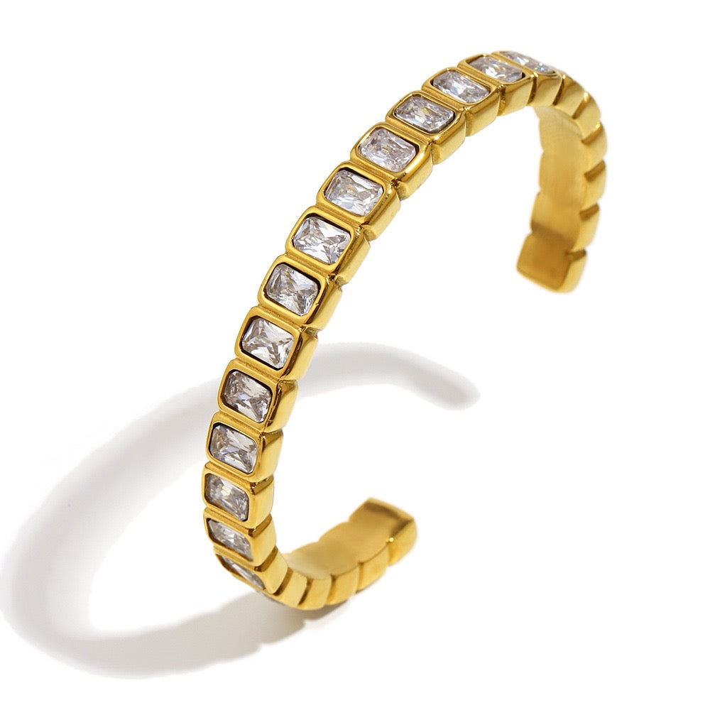Full stars rock bangle