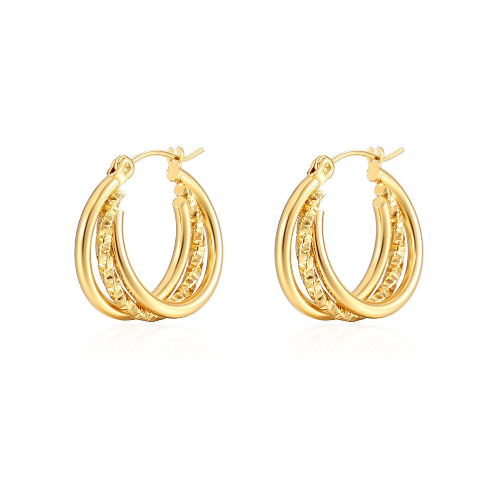 Triple oval hoops