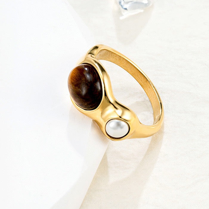 Tiger eye collection