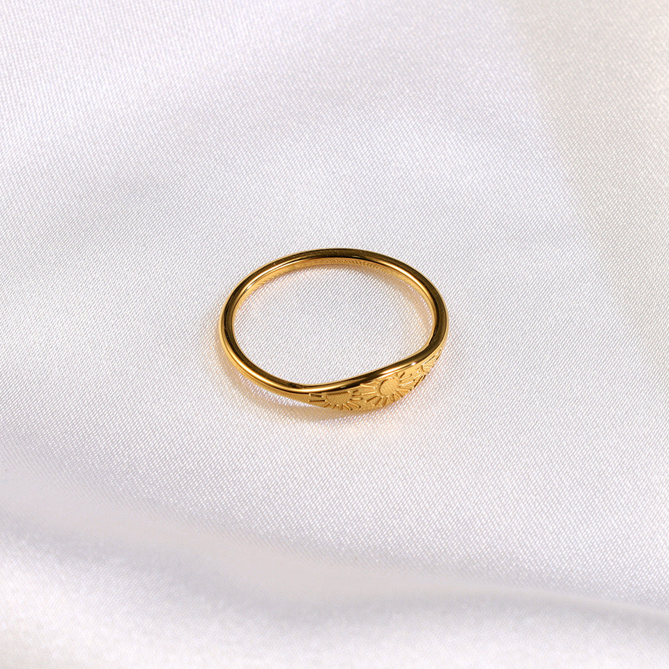 Aitana Sunrise dainty rings