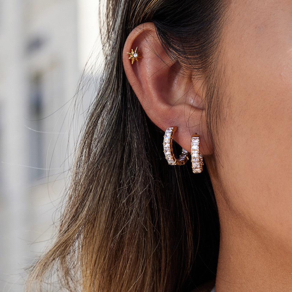 Dainty rock hoops