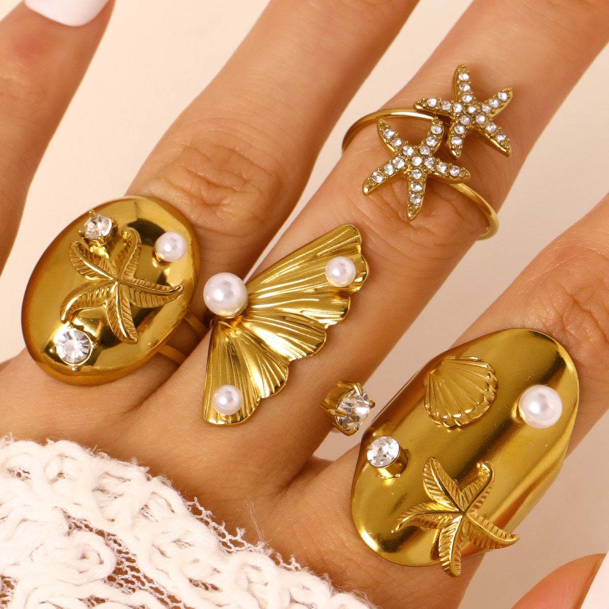 Pearly ocean starfish rings
