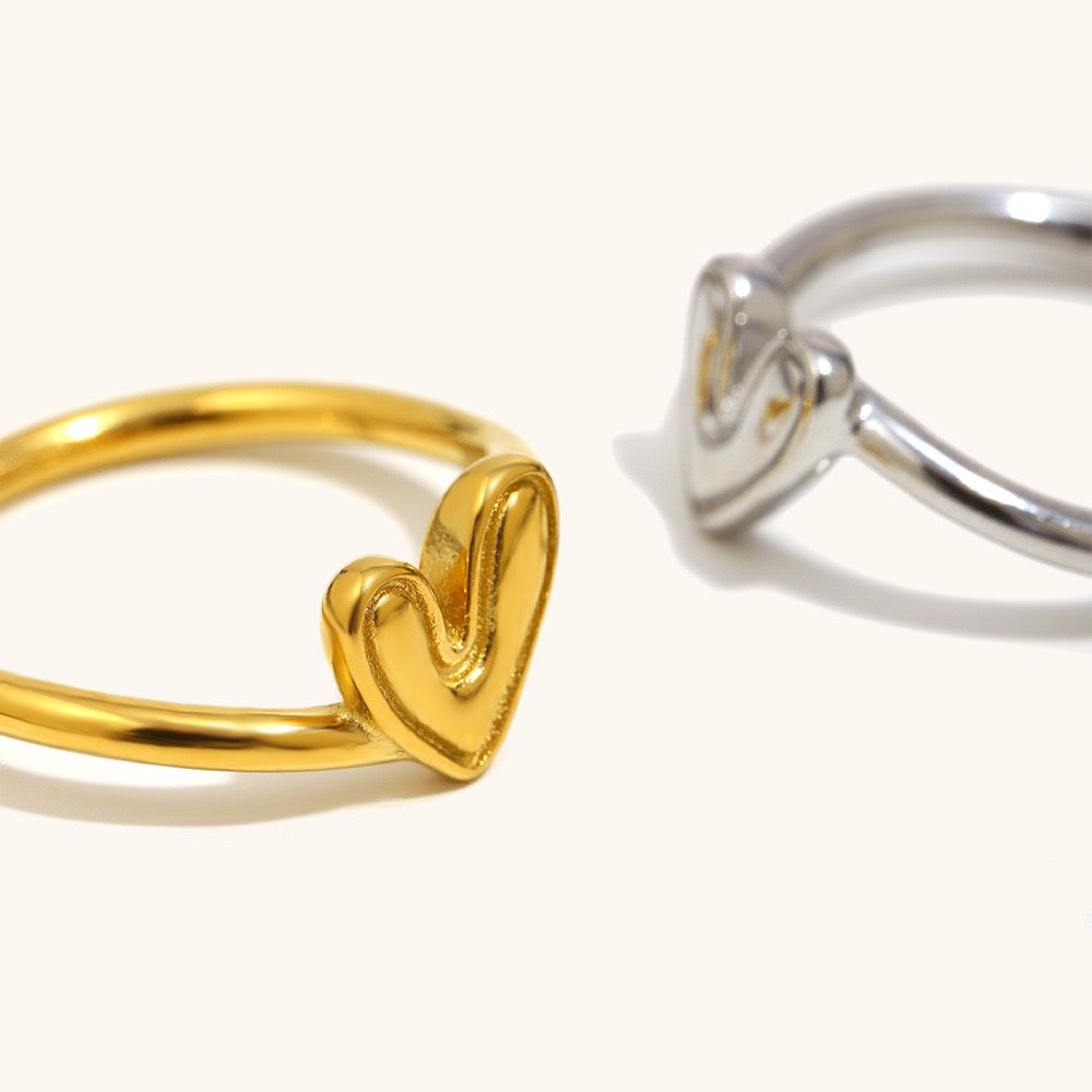 Minimalist Heart Ring – Dainty Stainless Steel Ring