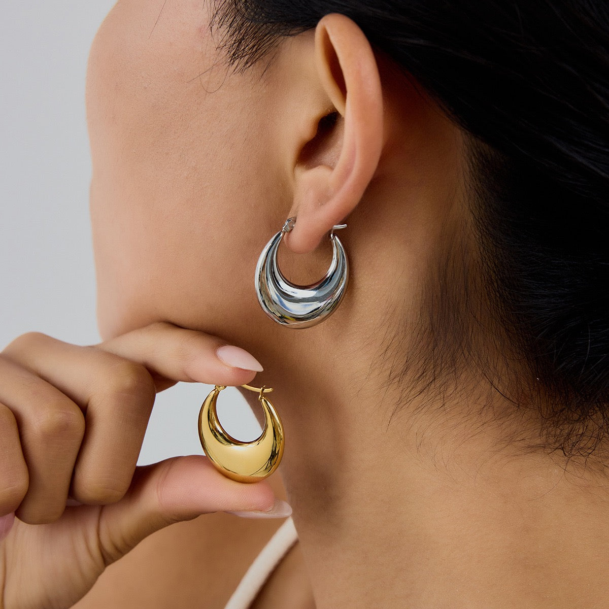 Classic chubby hoops