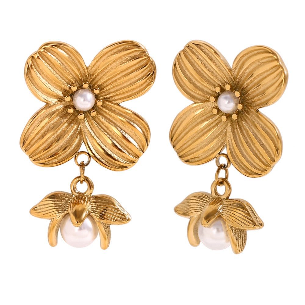 Palatine Clover flower earrings