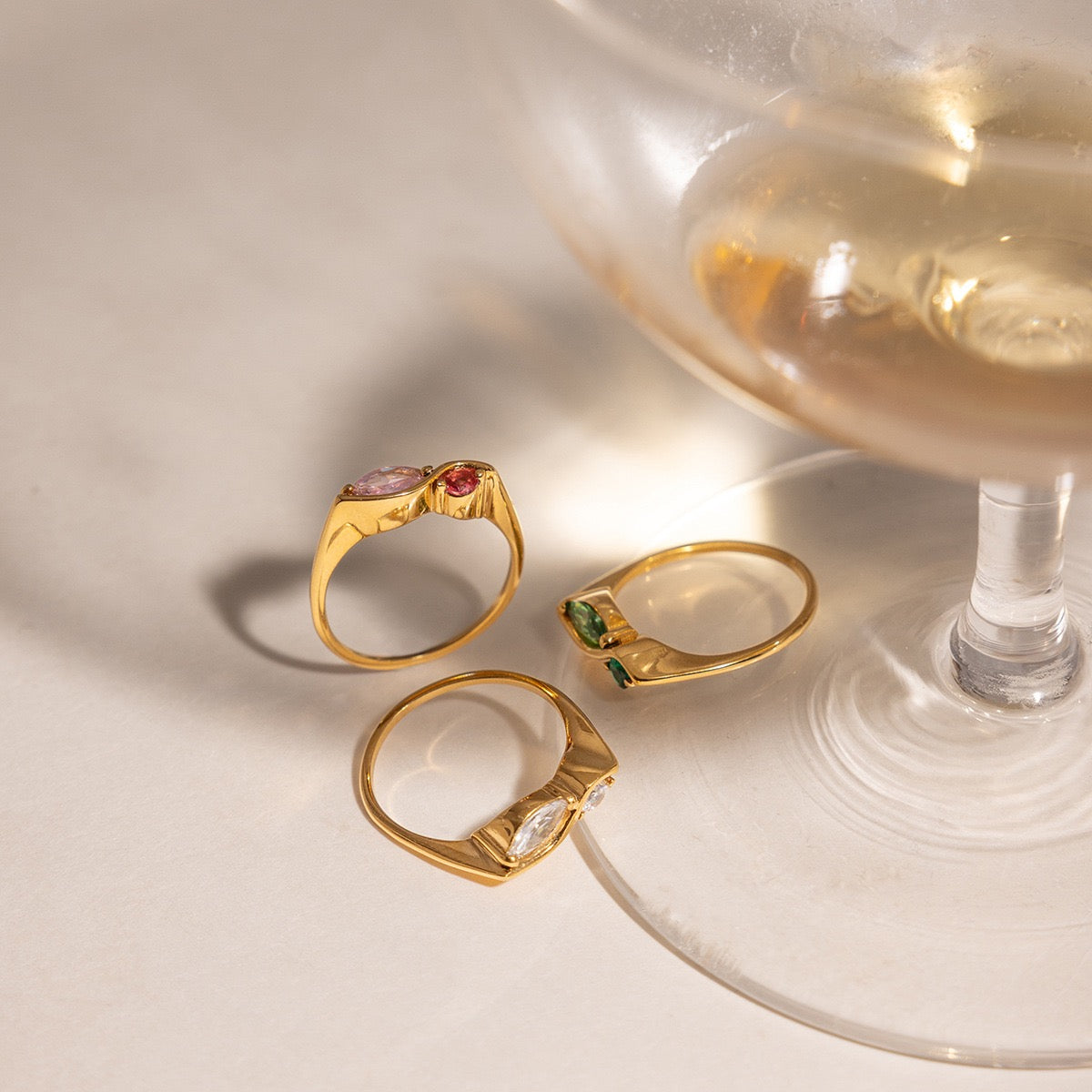Dainty two stars rings