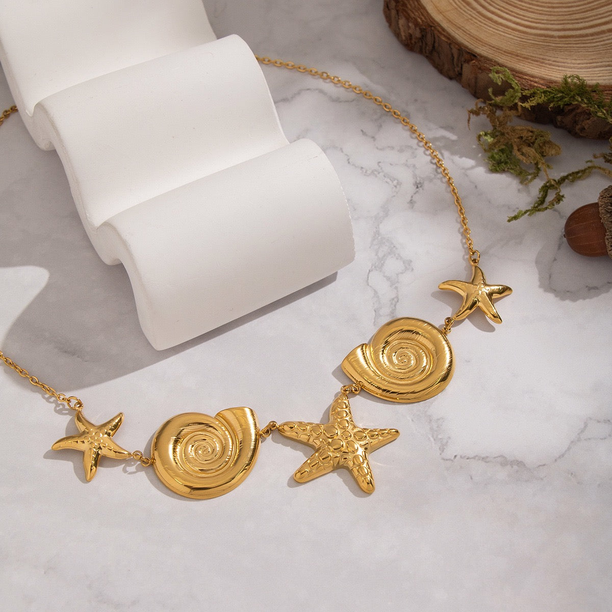Swirl starfish necklace