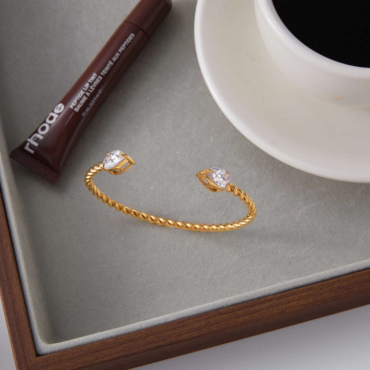 Star wave bangle