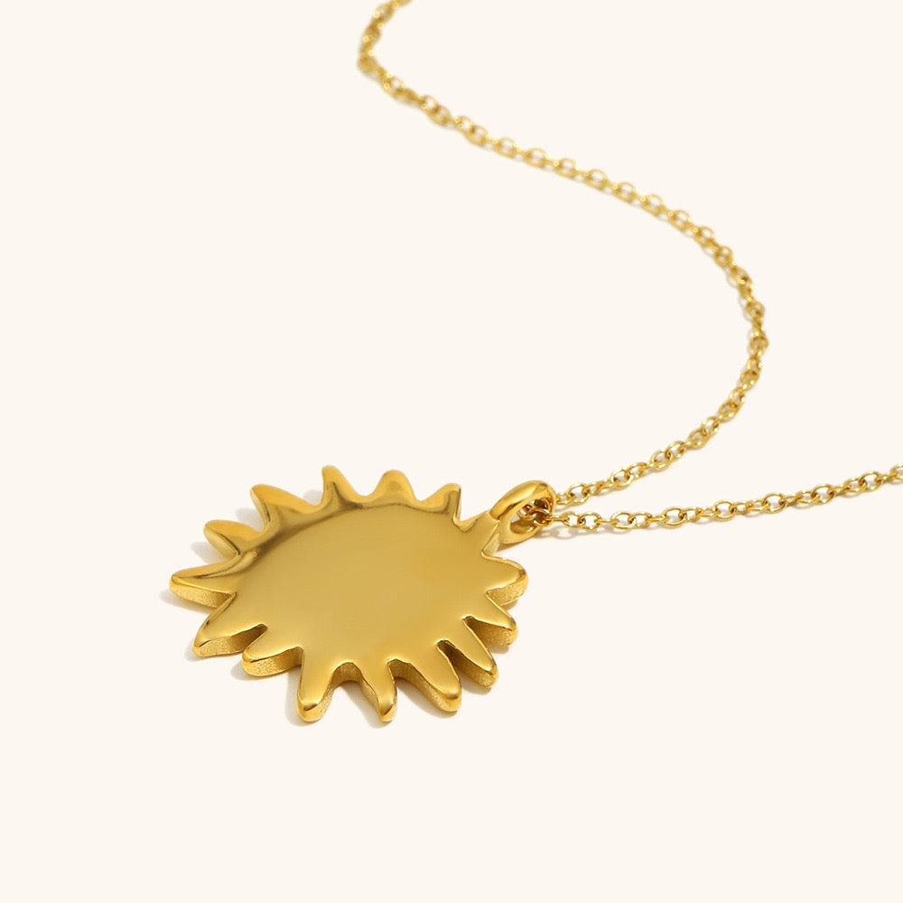 Swirl sun necklace