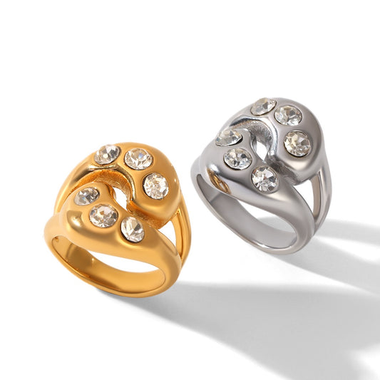 Elara Zirconia Statement Ring