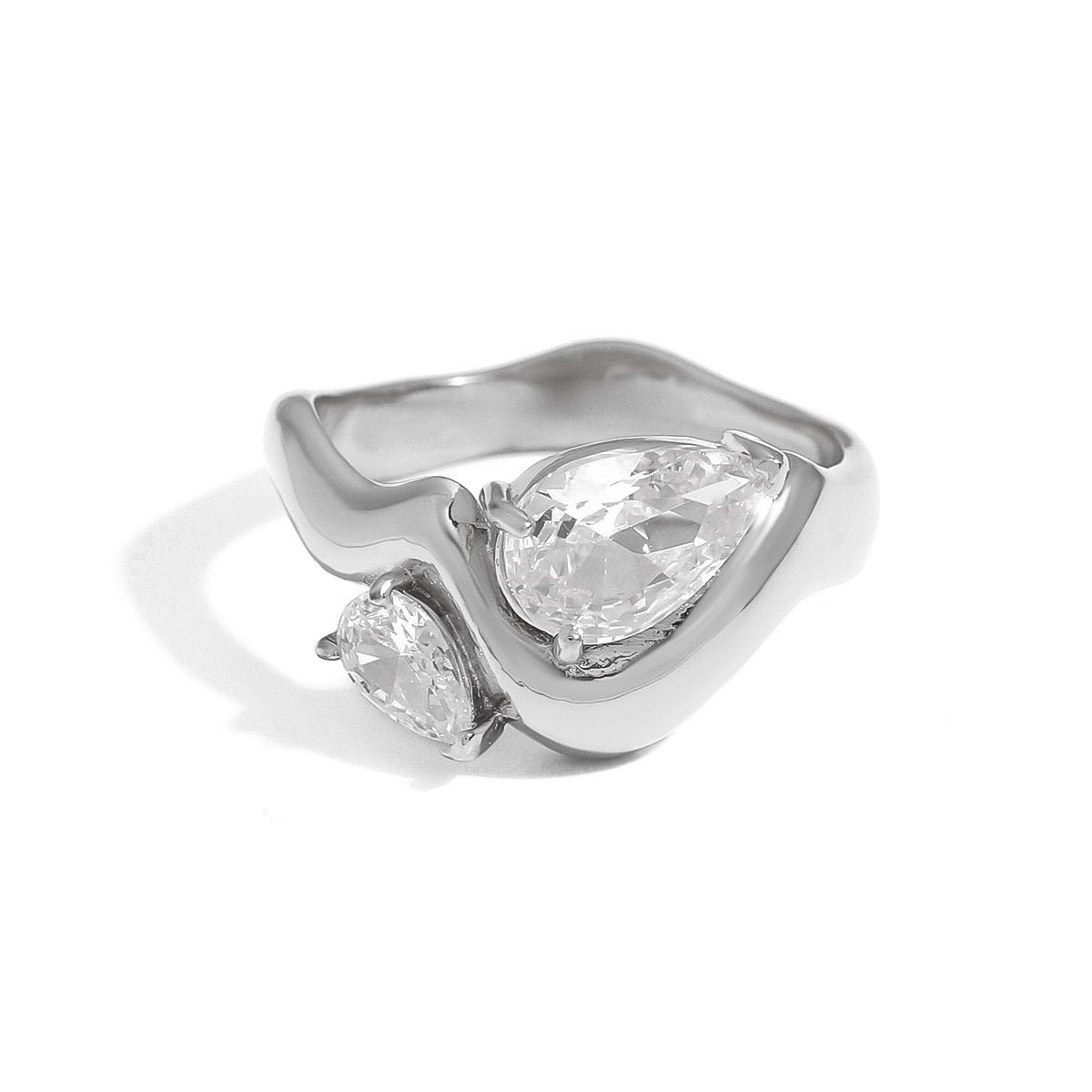 Valentina Twin Zirconia Ring