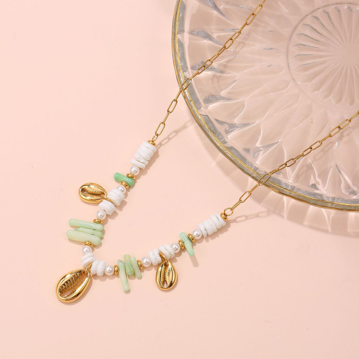Big shell pendant charm necklace