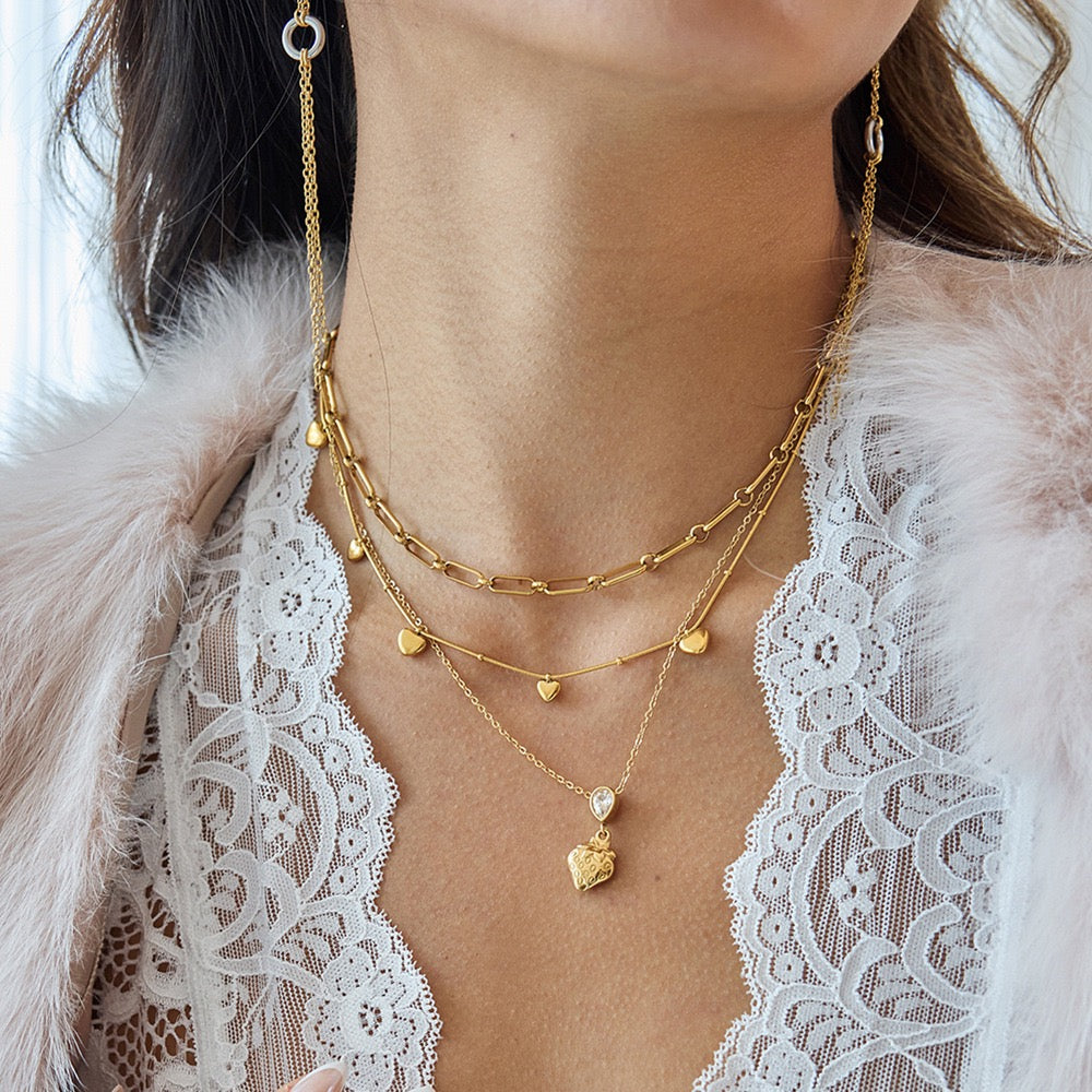 Dainty heart necklace