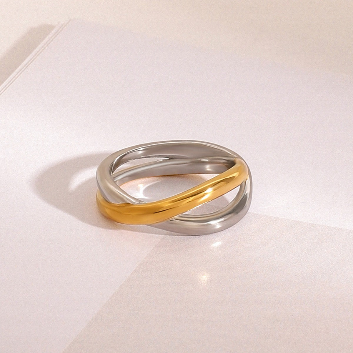Two tones mix rings