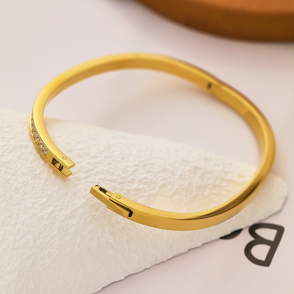 Galaxy shiny bangle