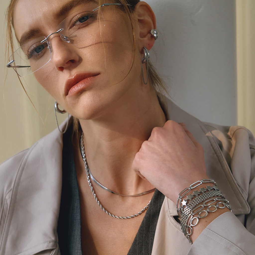 Silver round chains bracelet