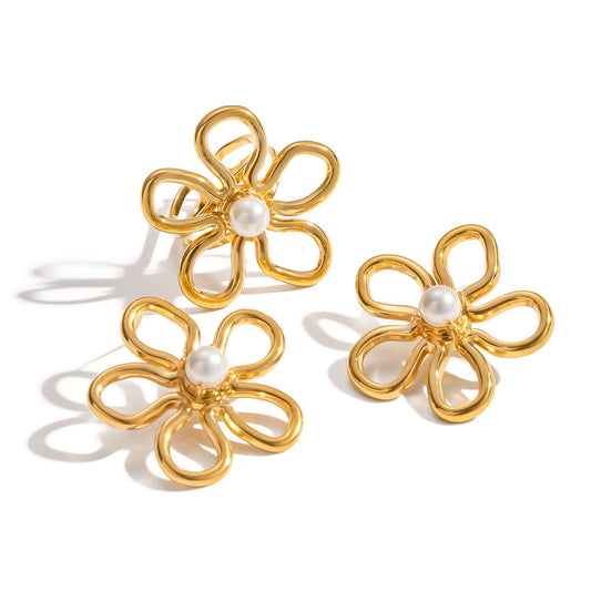 White pearly flower set