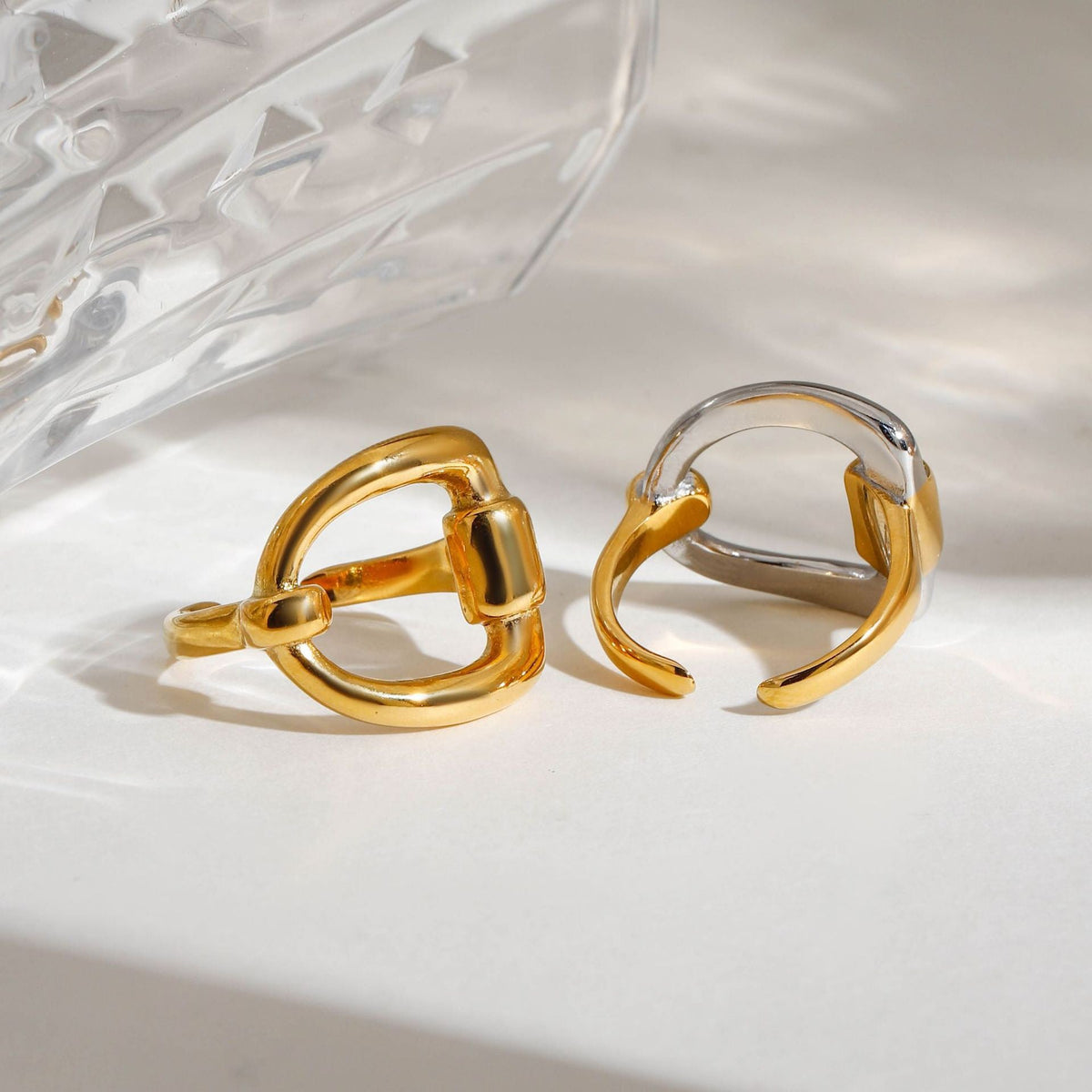 Boorea triangle studs