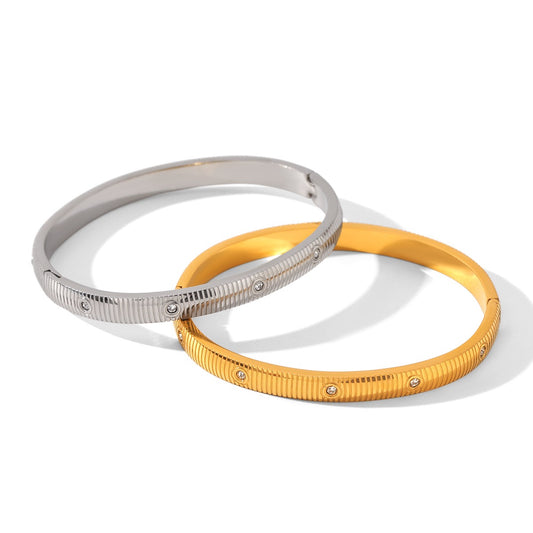 Julian pattern bangles