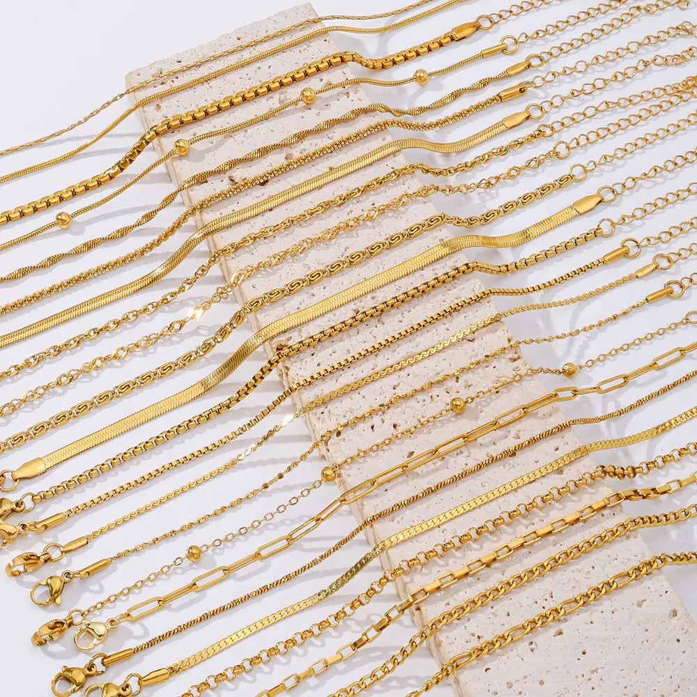 Dainty plain chain bracelets