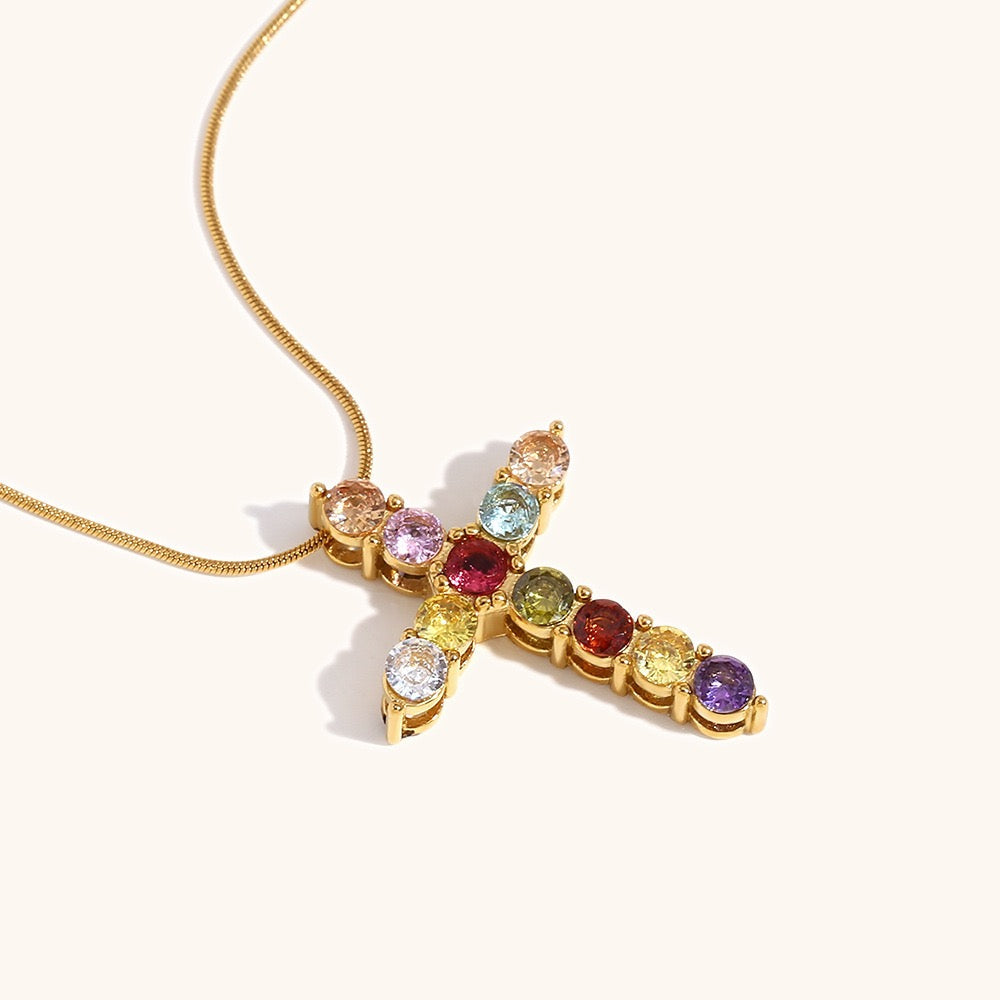 Cross pendant necklace