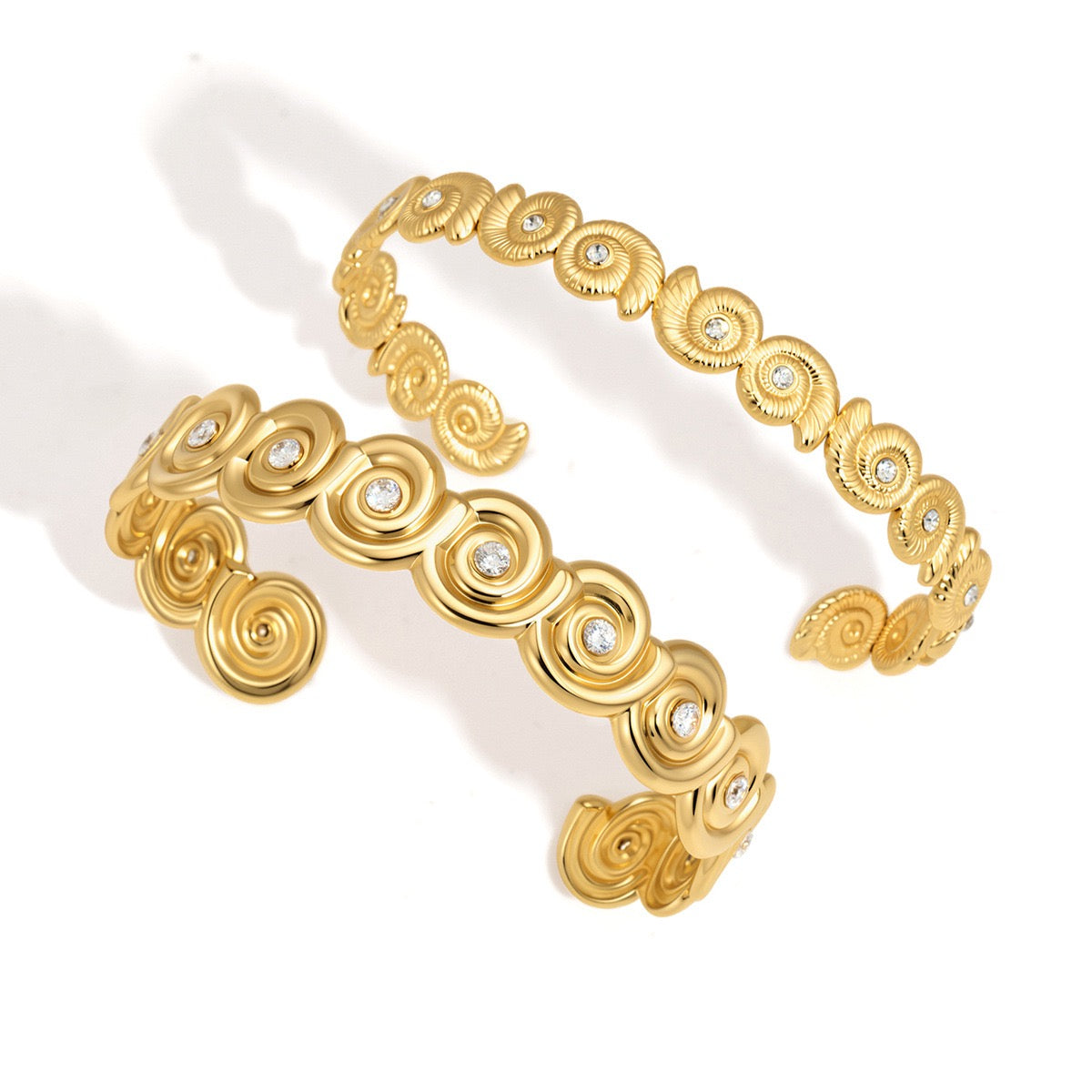Swirl shells bangle