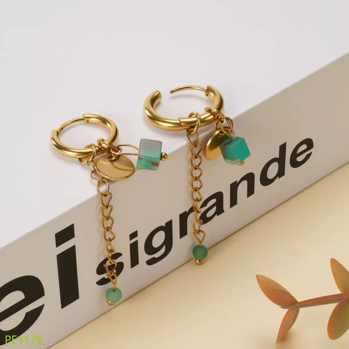 Green stones earrings