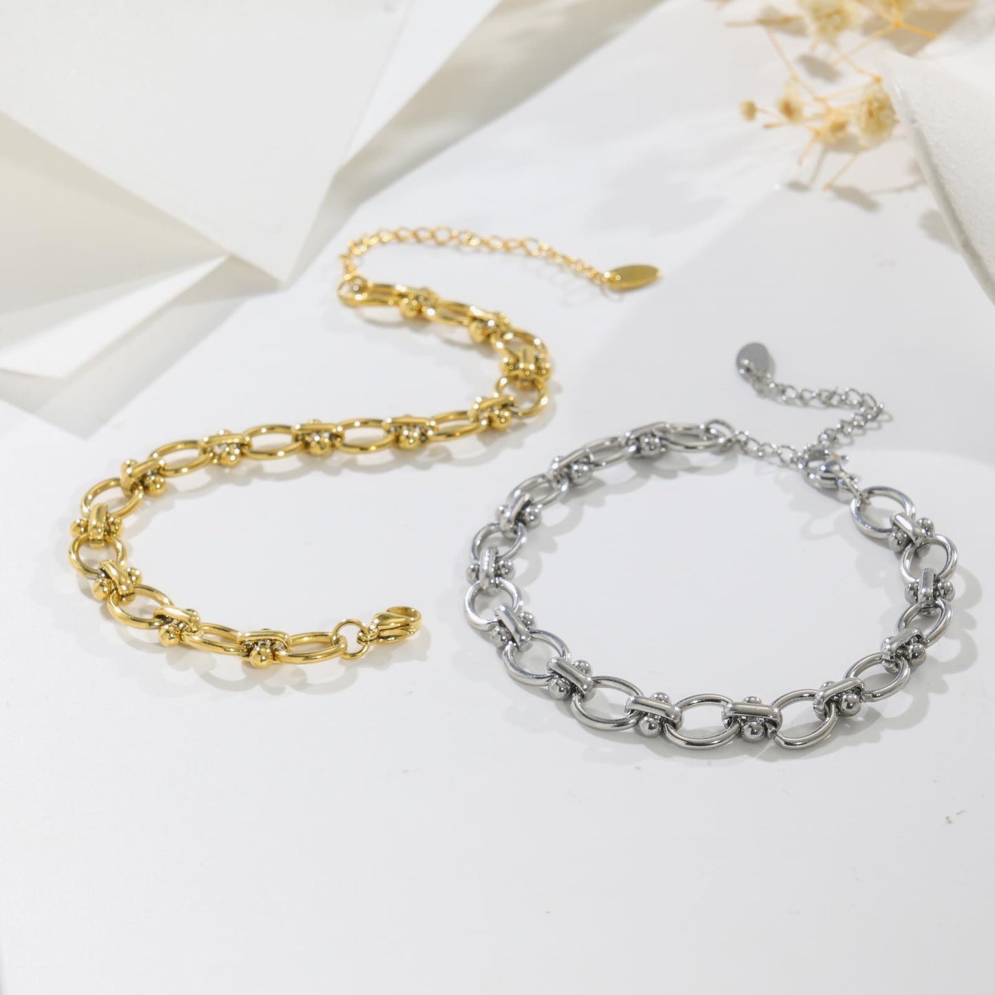 Silver round chains bracelet