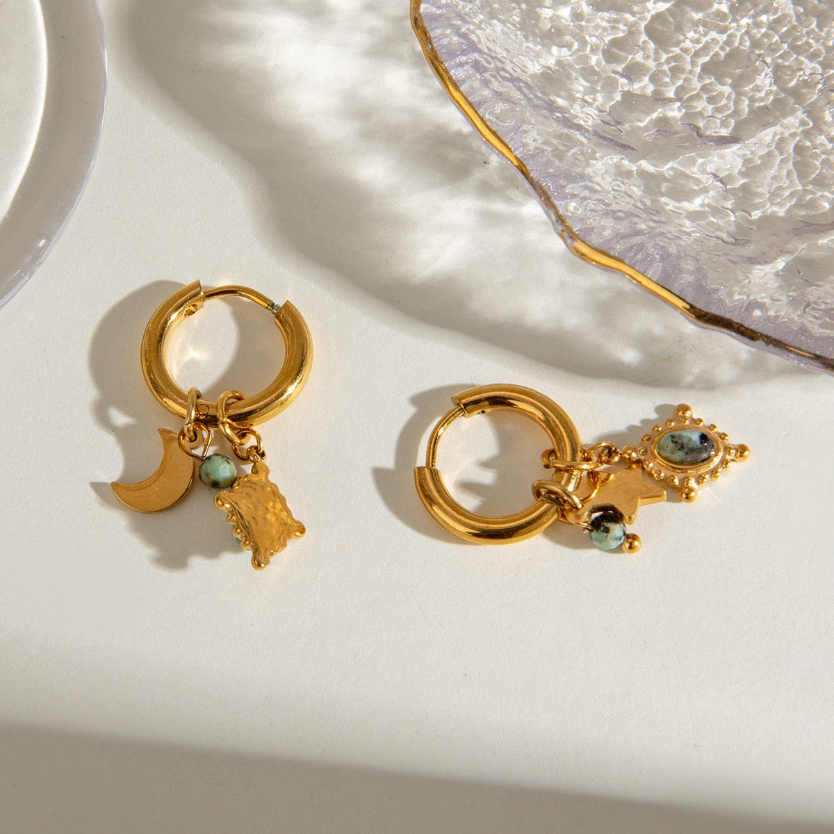 Green stones earrings