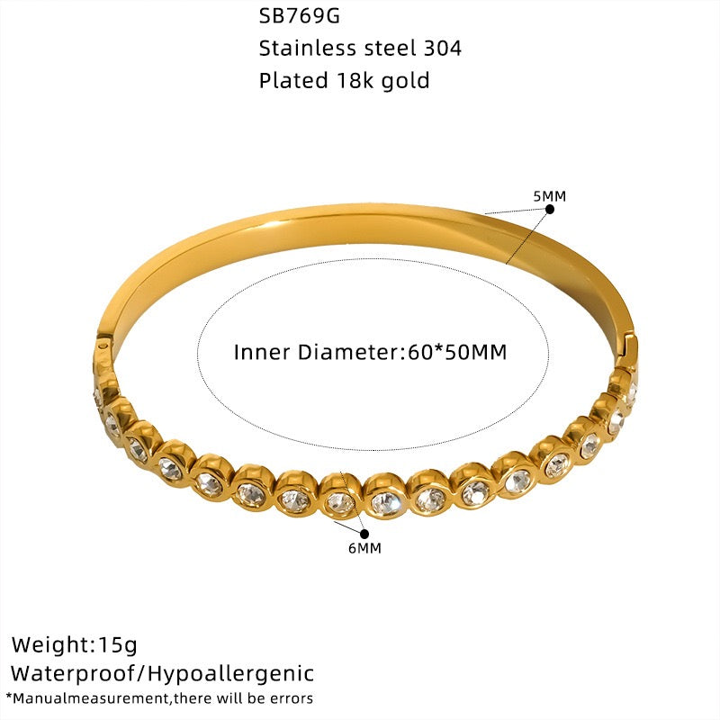 Rocky star bangle