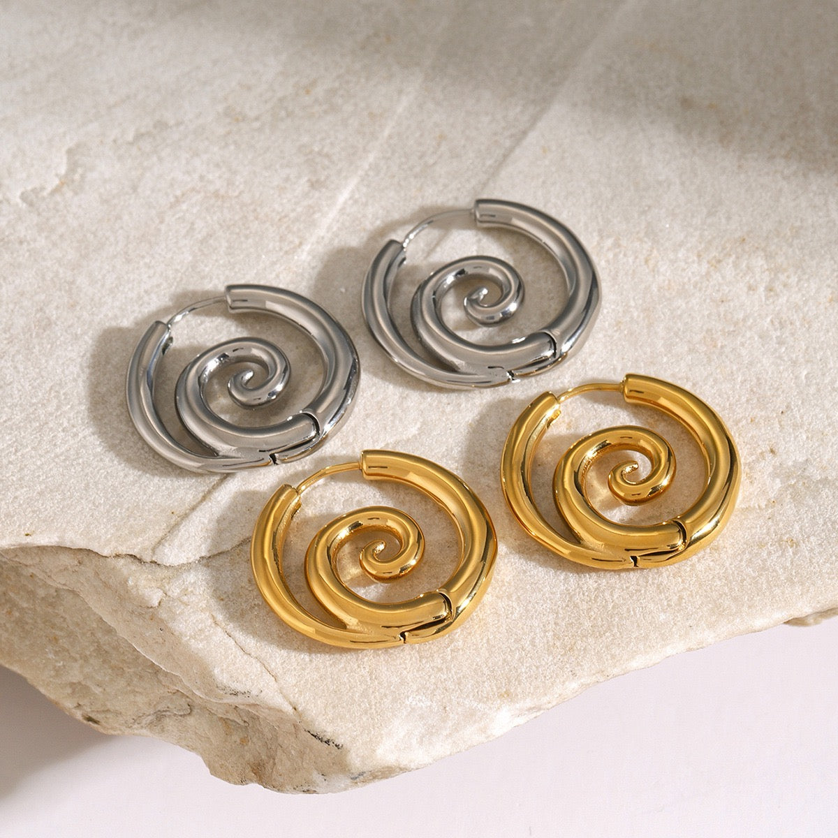 Three swirls earrings necklace collections